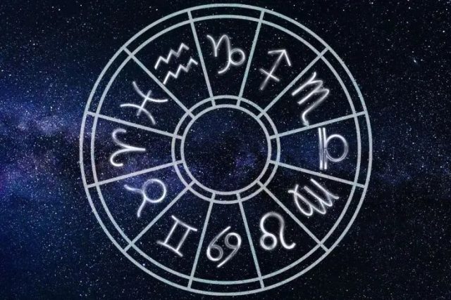 Астрологи назвали худших подруг среди знаков зодиака